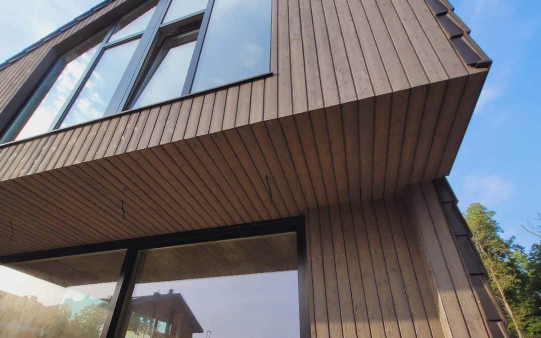 Senovinis medienos apdirbimo metodas ieškantiems kūrybiškų ir patikimų sprendimų